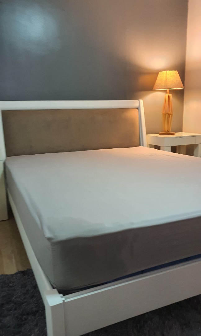Queen Bed with Matress for Sale Cebu, Furniture & Home Living