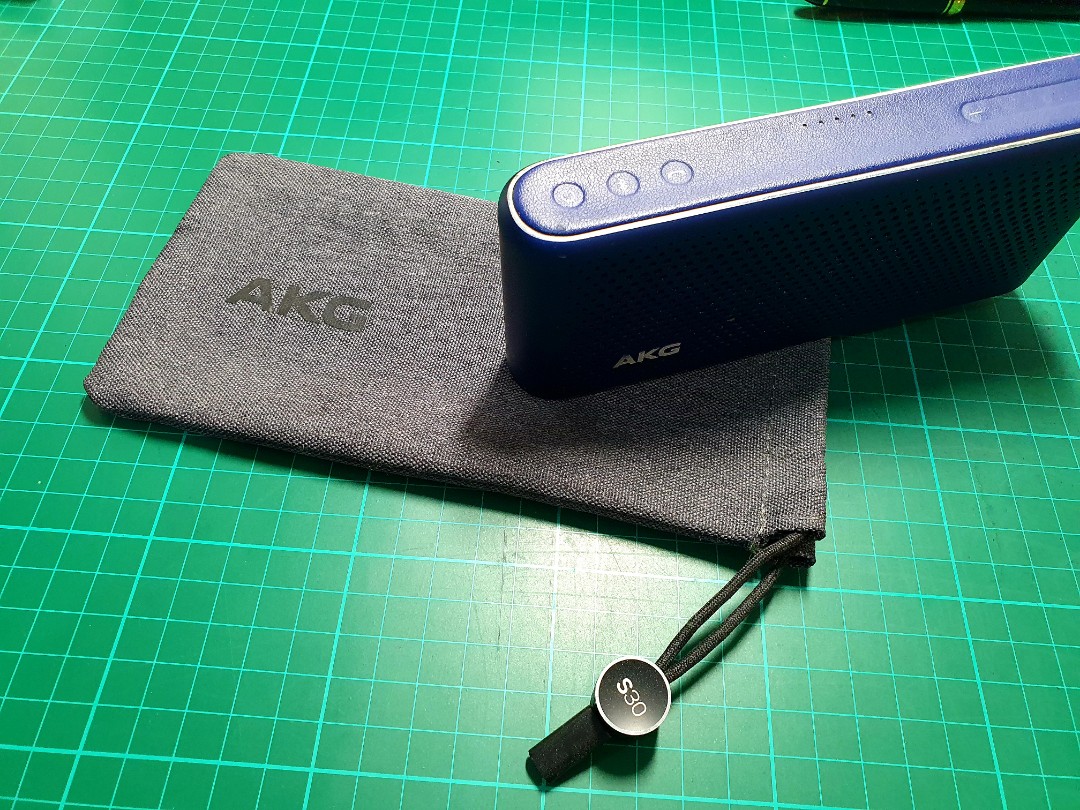 Akg s30 bluetooth speaker price best sale