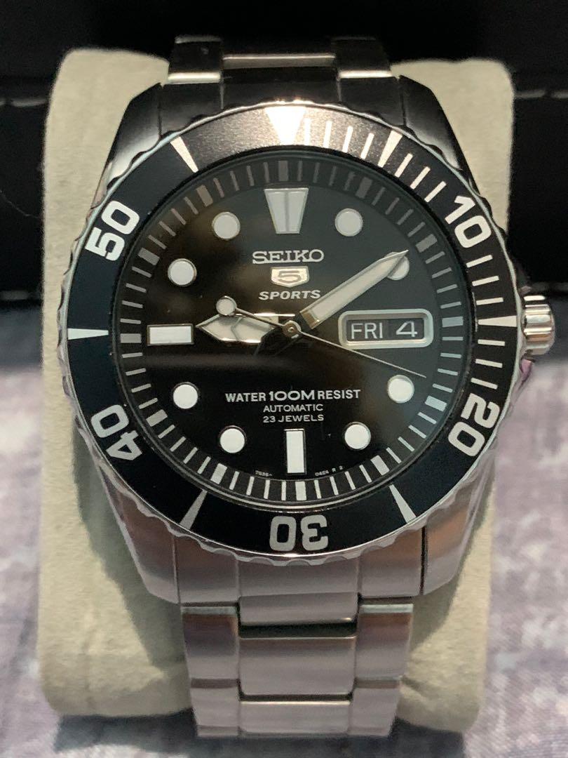 Seiko 5 Sea Urchin Black SNZF17, Men's Fashion, Watches & Accessories,  Watches on Carousell