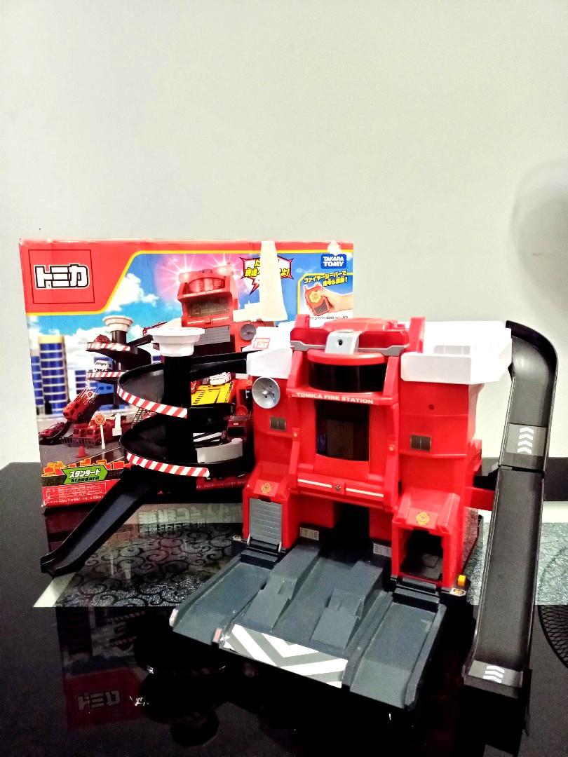 tomica train station