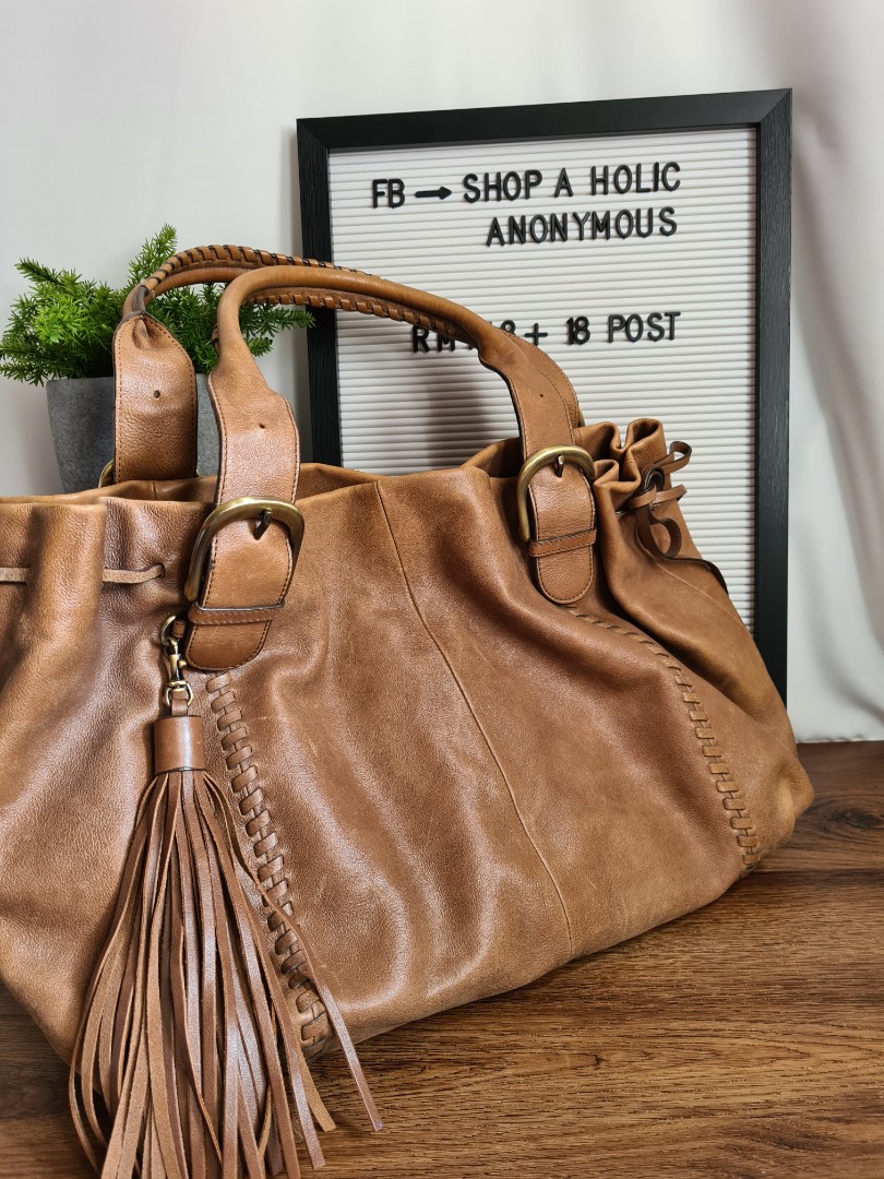 tan tassel bag
