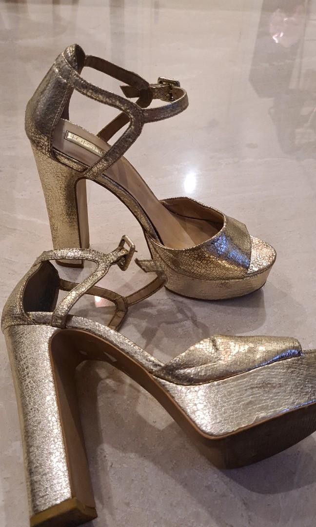 Topshop golden heels Women s Fashion Footwear Heels on Carousell