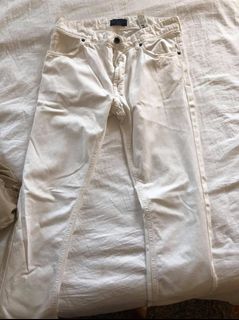 (Category: ) located in . Submitted by dnj.closet (Listing ID 1034713255, Image 1). Description: .