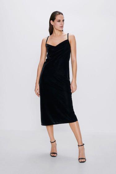 NWT ZARA Woman Black VELVET CAMISOLE DRESS V- Neck Thin Straps Size S O2638