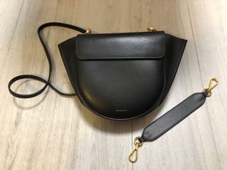 （分類：）位於 。 由 orange3688 提交（商品編號 1035026652，圖片 1）。簡介： 。