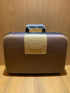 由 loyalty533 (刊登 ID 1034976040，圖片 1) 提交，位於 的 (類別：)，說明：。