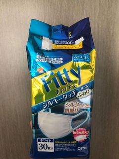 （分類：）位於 。 由 kakaofriend 提交（商品編號 1035090230，圖片 1）。簡介： 。