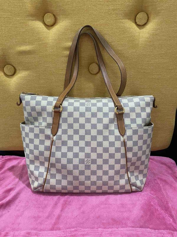 Authentic LV Totally MM Damier Azur, Luxury, Bags & Wallets on