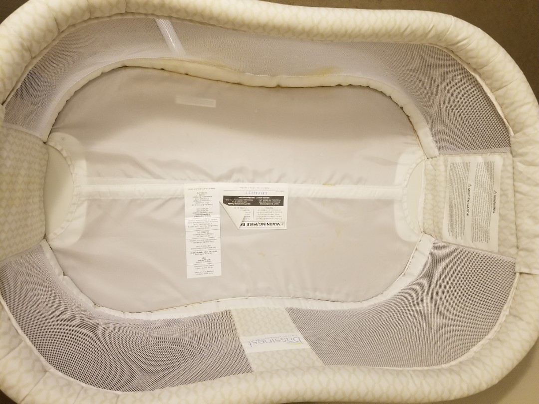 BassiNest Swivel Bedside Sleeper (bassinet)