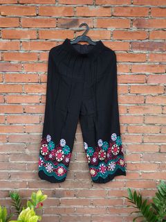 (Category: ) located in . Submitted by isellclothesandstuff (Listing ID 1035021080, Image 1). Description: .