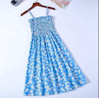 Blue daisy floral dress