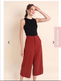 (Category: ) located in . Submitted by clearmywardrobe17 (Listing ID 1034887670, Image 1). Description: .