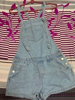 (Category: ) located in . Submitted by happybear46 (Listing ID 1034954021, Image 1). Description: .