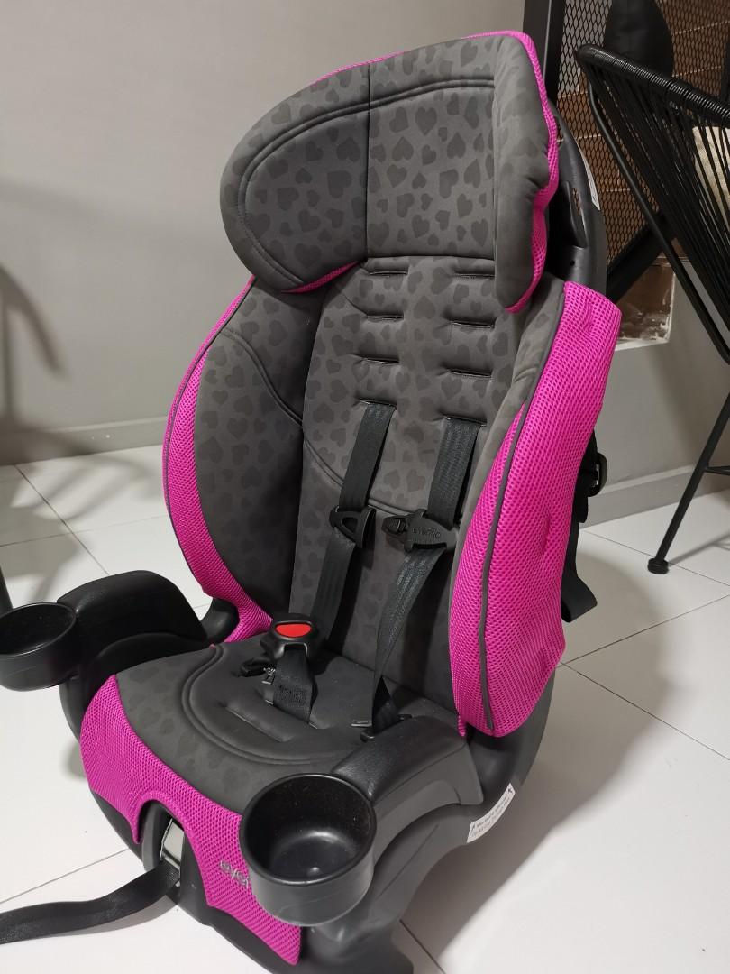 Evenflo baby bucket car seat, Babies & Kids, Going Out, Car Seats on