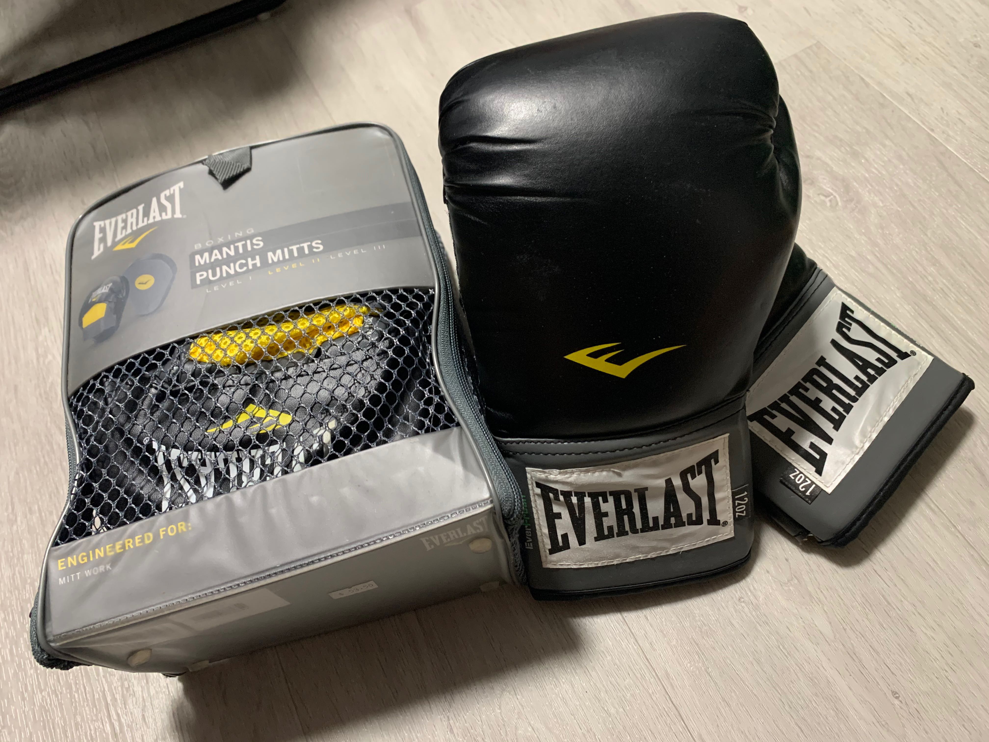 Everlast glove and mitt online combo