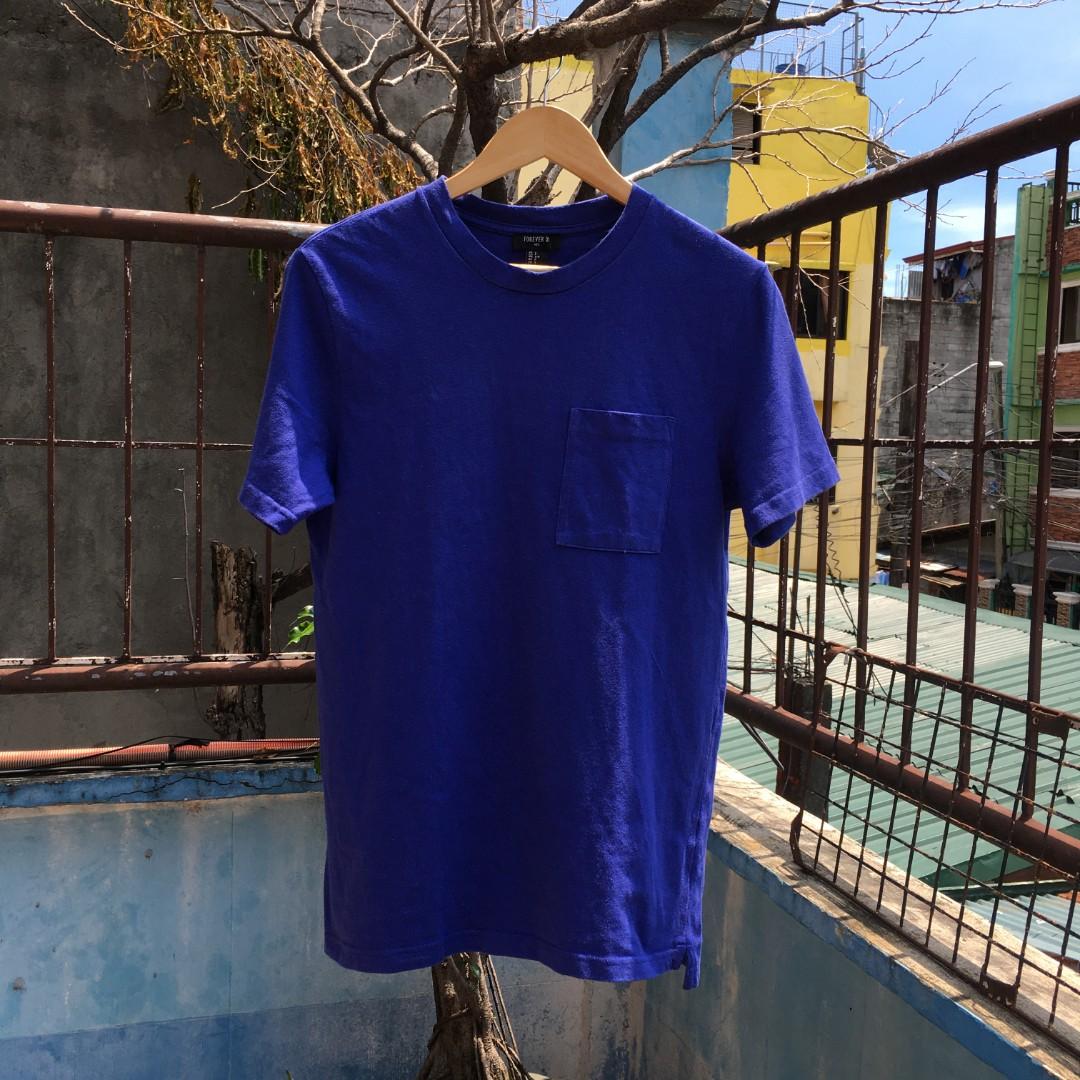 F21 Men Pocket Tee (Category: Tshirts & Polo Shirts ) located in Makati City. Submitted by deadfound (Listing ID 1034984316, Image 2). Description: S (9.5/10).