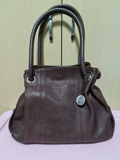 (Category: ) located in . Submitted by clover_closet (Listing ID 1035047960, Image 1). Description: .