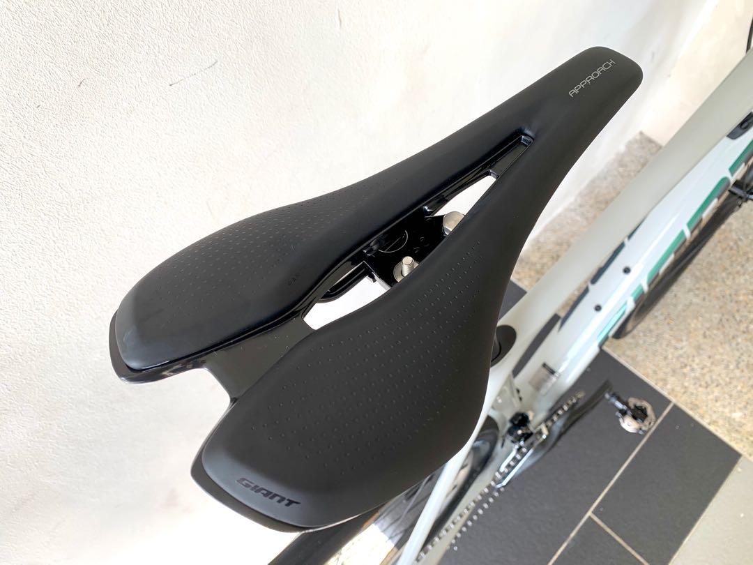 giant approach saddle