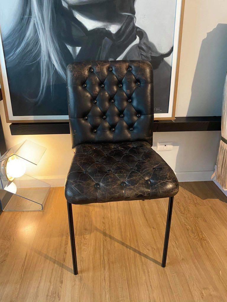 Italian Handmade Leather Chair (Category: Sofas) located in Taguig. Submitted by hellofritzi (Listing ID 1034974013, Image 1). Description: .