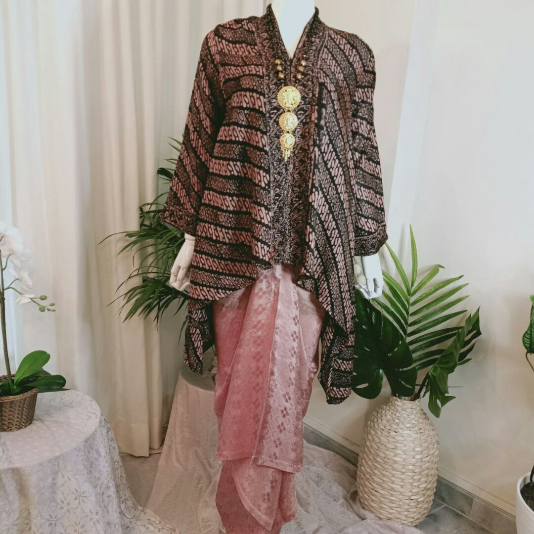 Kebaya kaftan songket semi sutera viscose Women s Fashion