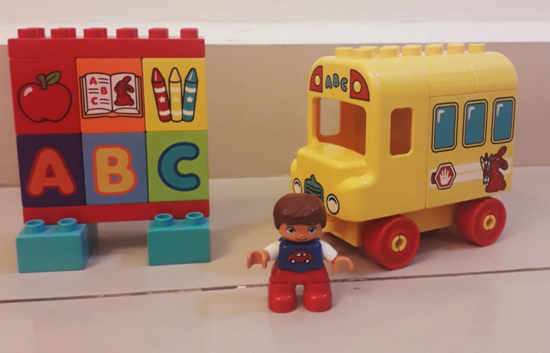 lego duplo school bus