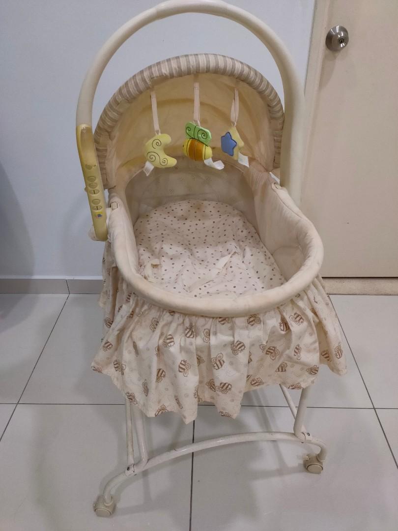 second hand bassinet