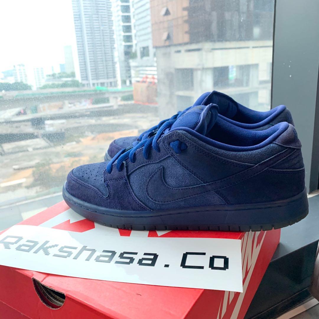 Dunk sb low blue moon hotsell