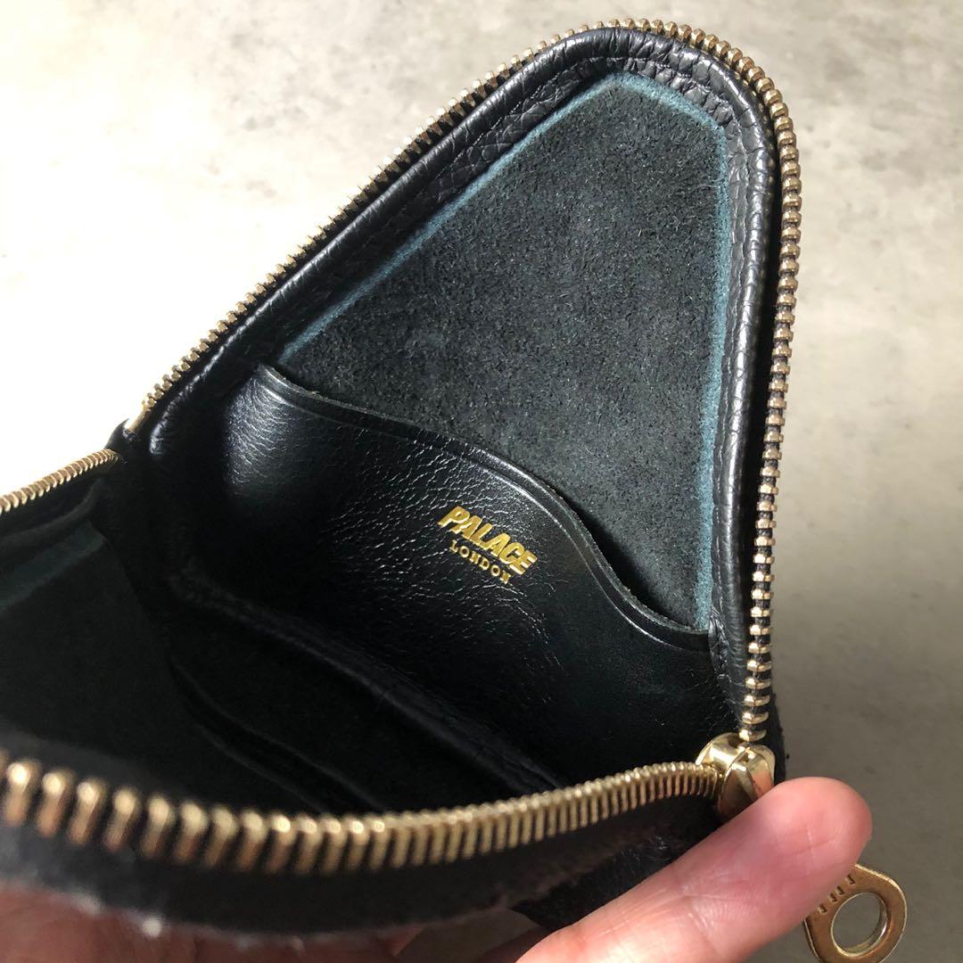 Palace coin wallet