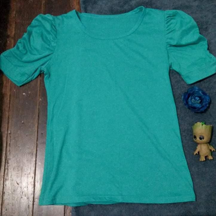 Preloved Women's Top - Teal (Category: Others Tops) located in Manila. Submitted by ninjusel (Listing ID 1035075647, Image 1). Description: Preloved Women's Top - Teal Price: ₱49.00 ✔️Preloved ✔️Size: Fit to Small to Medium ✔️Item Location: Manila ✔️Shipping:LBC COP: ₱95.00 LALAMOVE/GRAB/MR.SPEEDY etc. All shipping fee will be shouldered by buyer PM me for more information. Thank you and Have a nice day ☺️.