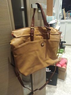 （分類：）位於 。 由 daenerysboyero 提交（商品編號 1035087268，圖片 1）。簡介： 。