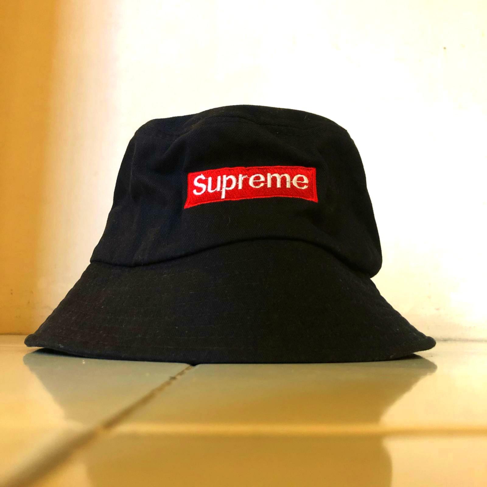 Supreme Bucket Hat, Men's Fashion 