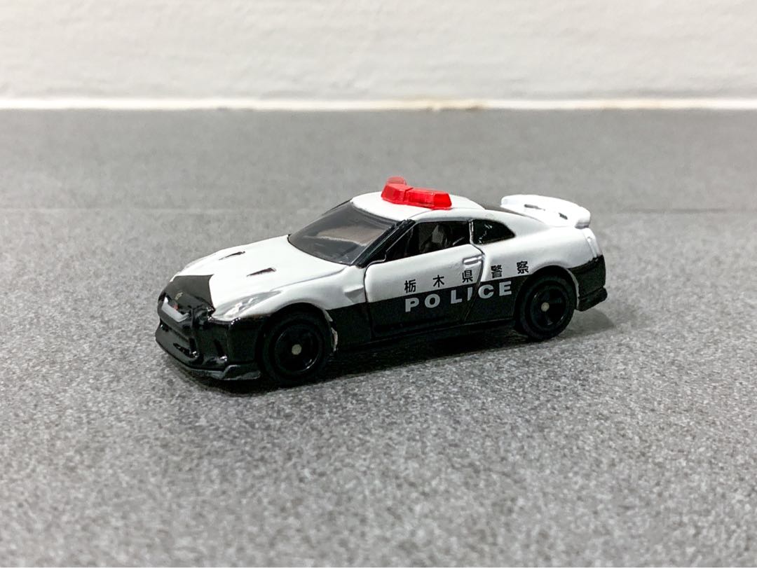 Tomica gtr police online