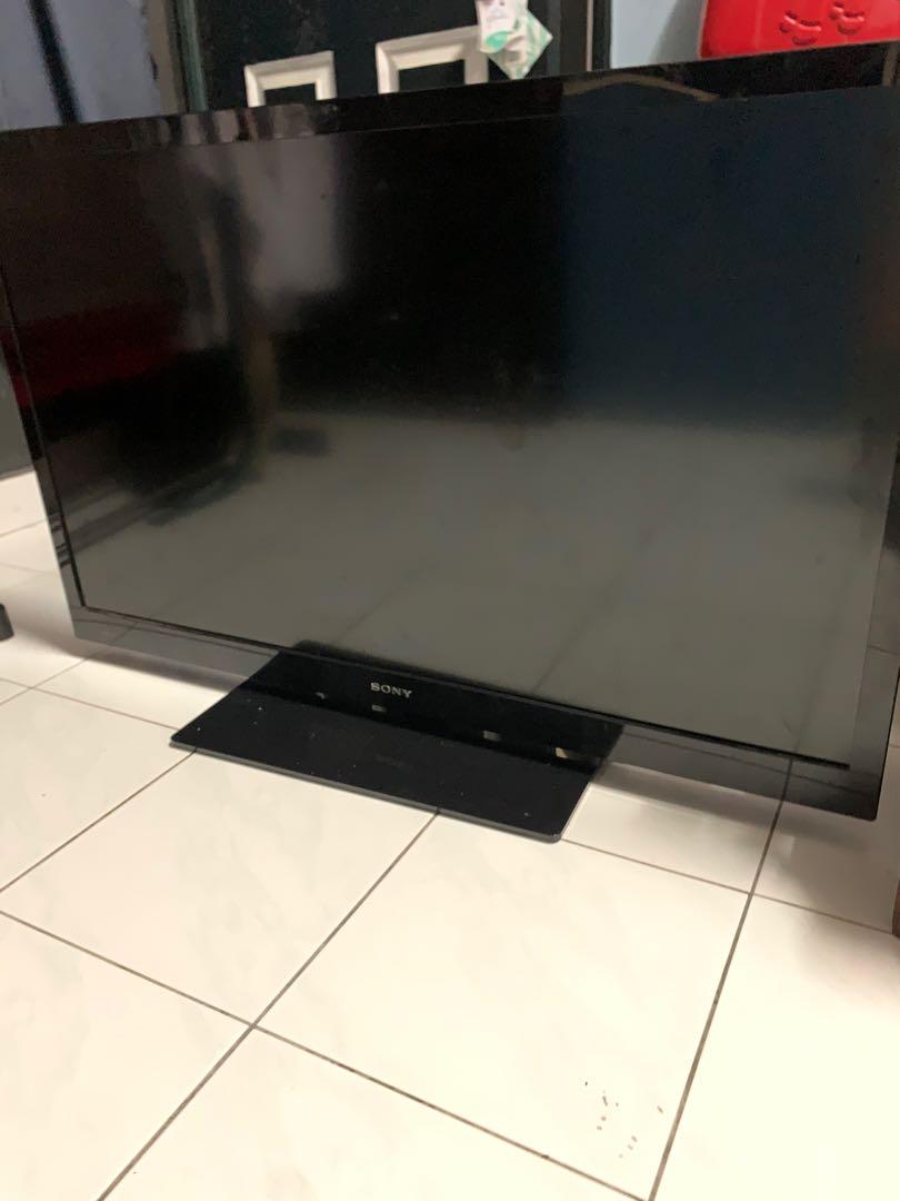 Tv Led Sony Bravia 42 Inch, Tv & Home Appliances, Tv & Entertainment, Tv On  Carousell