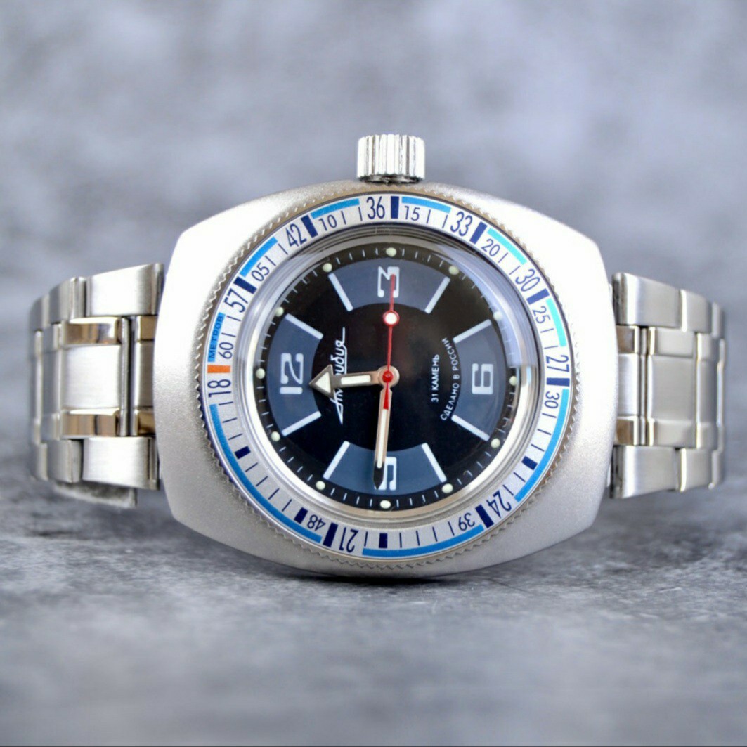 Montre Vintage VOSTOK AMPHIBIA URSS Années 70 - Mécanique Automatique, Style Militaire, Cadran Bleu CCCP