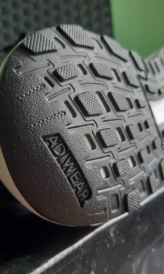 Adidas Duramo (size 6) (24cm) (Category: Sneakers) located in Cebu City. Submitted by pingkay (Listing ID 1035323175, Image 2). Description: Got it on sale but never used since a bit big for me..