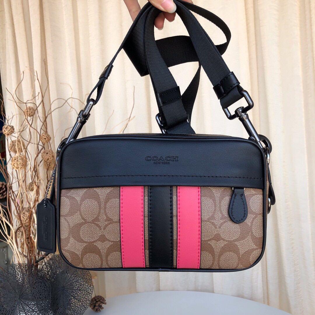 AUTHENTIC COACH GRAHAM CROSSBODY IN SIGNATURE CANVAS WITH VARSITY