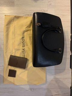 AUTHENTIC LOUIS VUITTON BAG BLACK EPI LEATHER PONT NEUF