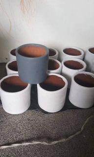 Cylinder clay pot