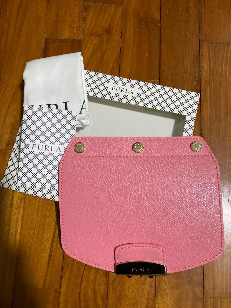 Furla flap metropolis store