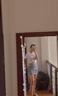 Guess skirt