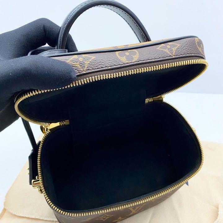 Shop Louis Vuitton MONOGRAM Vanity pm (M45165) by パリの凱旋門