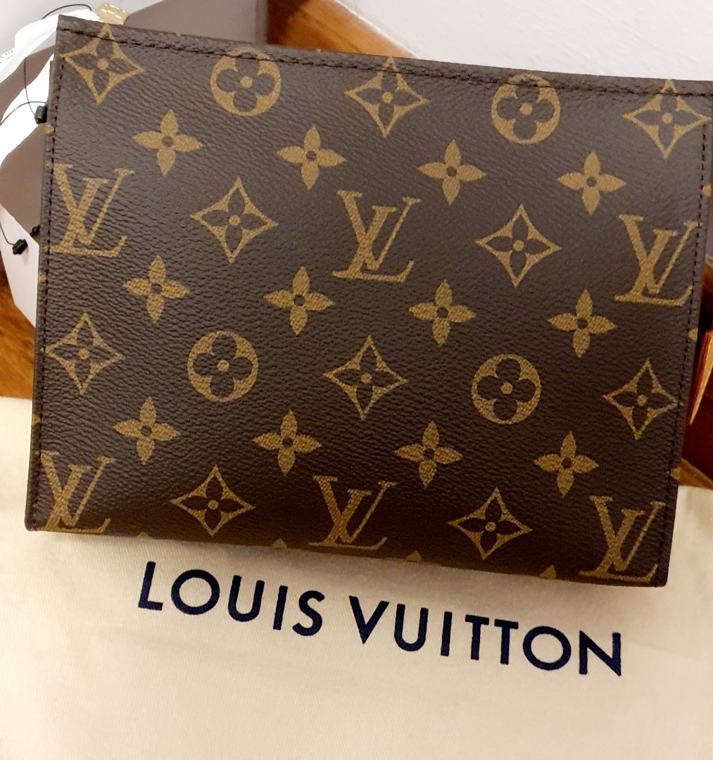 Tổng hợp 70 về louis vuitton toiletry pouch 19 mới nhất  cdgdbentreeduvn