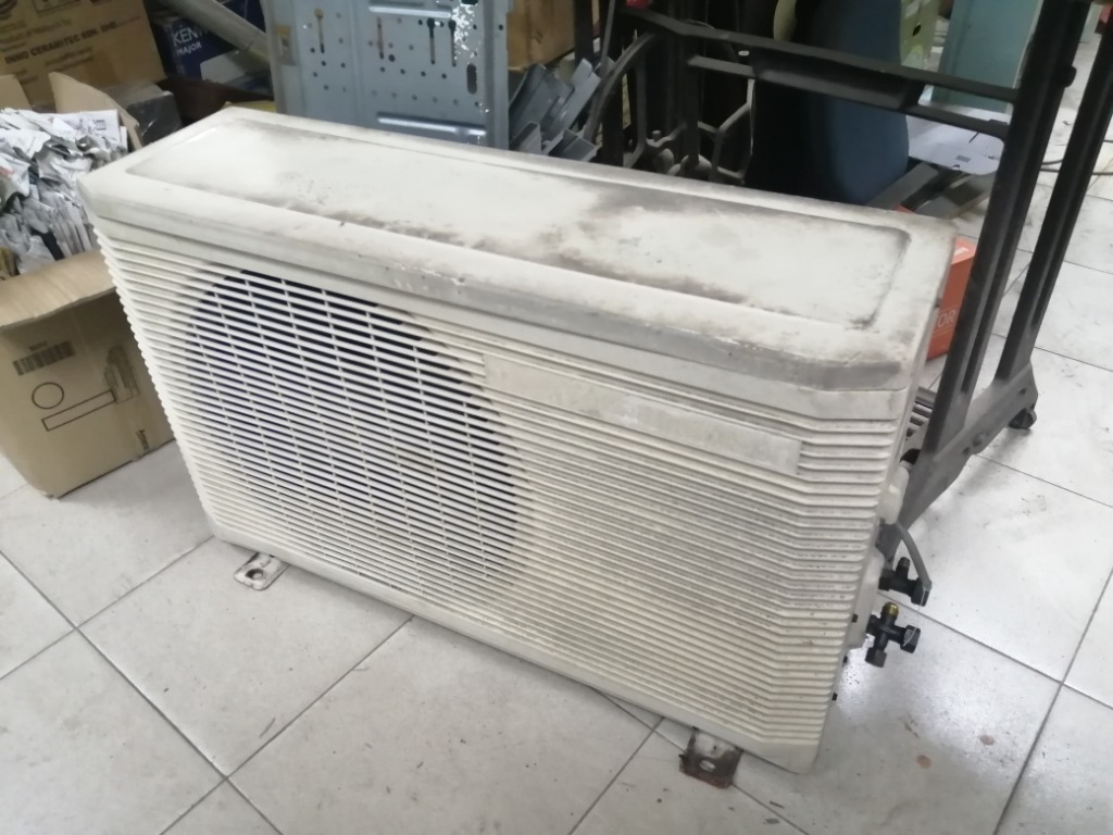 National 1hp aircond outdoor unit free two indoor units, Furniture