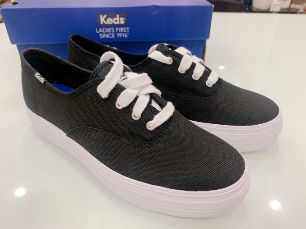 keds triple black