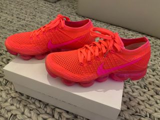 （分類：）位於 。 由 eat_sleep_shop_repeat 提交（商品編號 1035265193，圖片 1）。簡介： 。