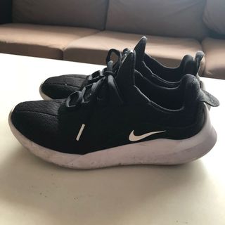 (Category: ) located in . Submitted by stefany.preloved (Listing ID 1035165340, Image 1). Description: .