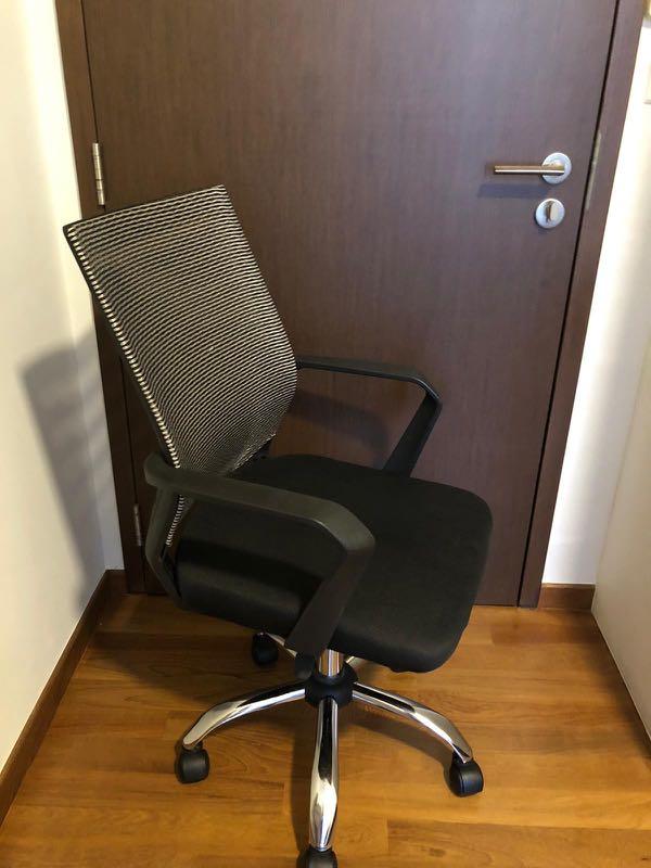Office Chair Under 30, Furniture & Home Living, Furniture, Chairs on
