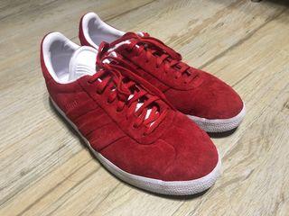 Pre owned Adidas Gazelle Red SIZE 11 Lightly Used Worn Twice