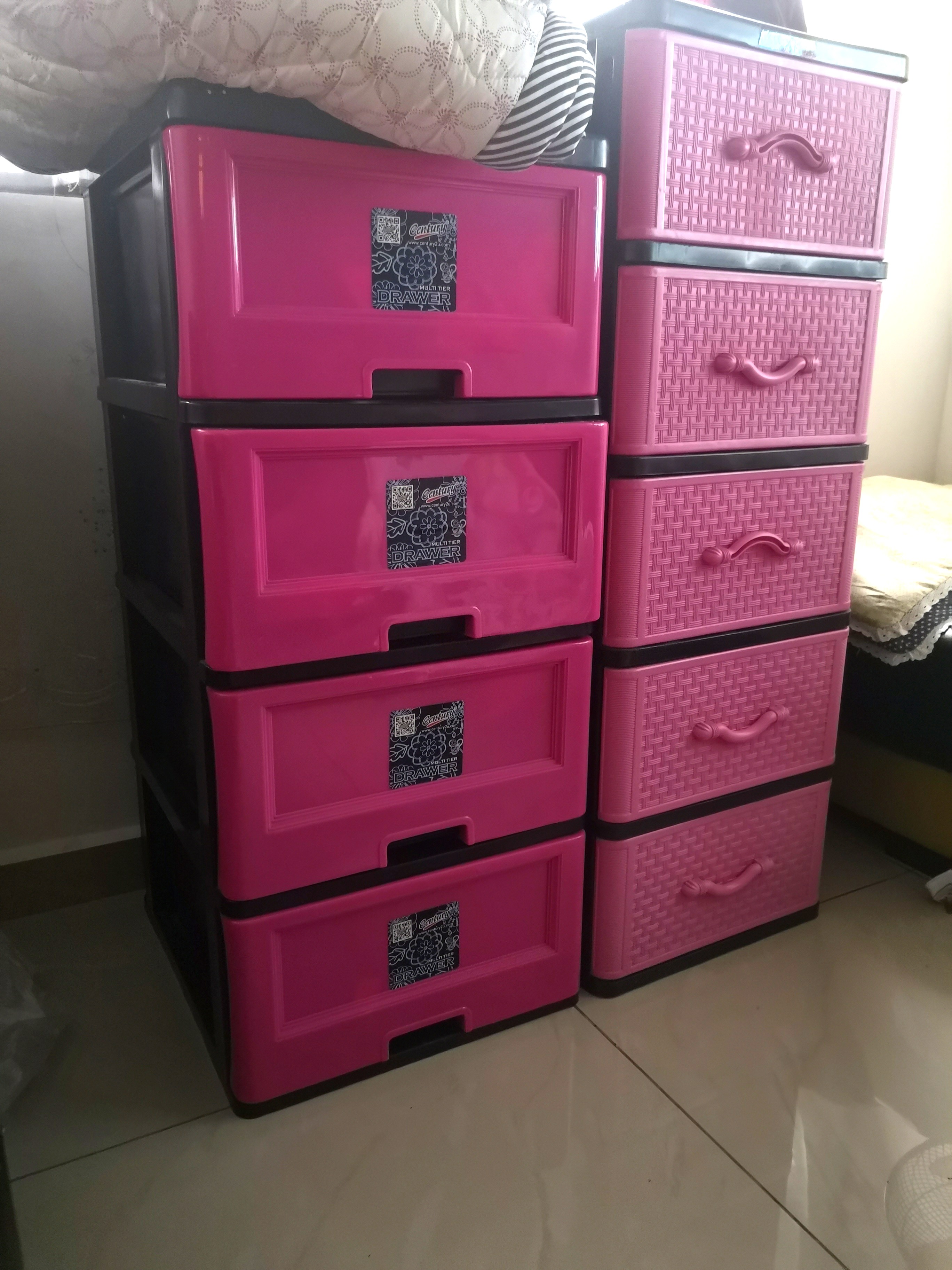 Rak Baju Plastik 4 Tier Drawer 5 Tier Drawer Home Furniture Furniture On Carousell Buat dua buah rak baju gantung atas dan bawah, atas untuk baju yang jarang digunakan (isteri) bawah yang selalu digunakan (isteri juga).bahagian atas permukaan bolehla simpan kotak kasut. rak baju plastik 4 tier drawer 5 tier drawer