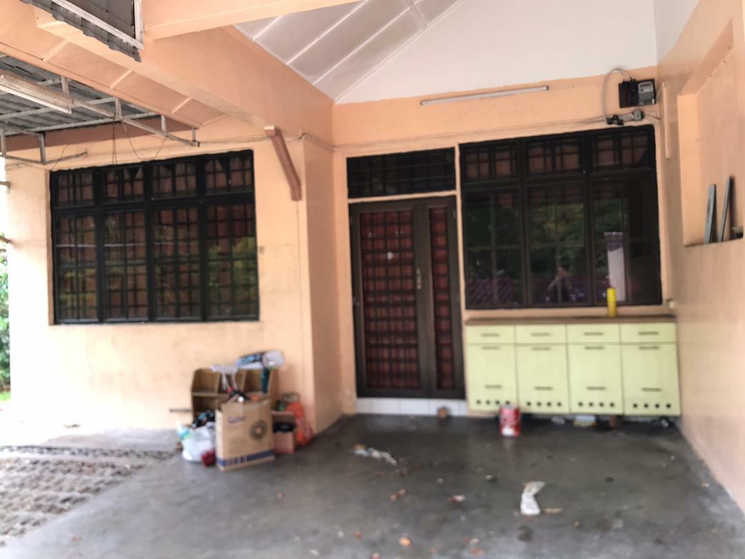 Single Storey House Taman Perling Johor Bahru Near Tuas Low Depo Property Rentals On Carousell